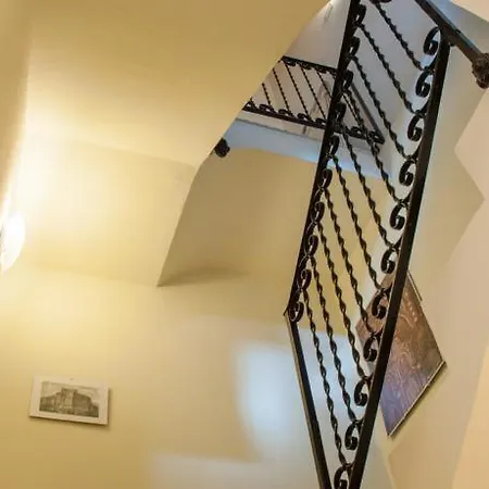 Casa Dei Sogni 2 Apartment *